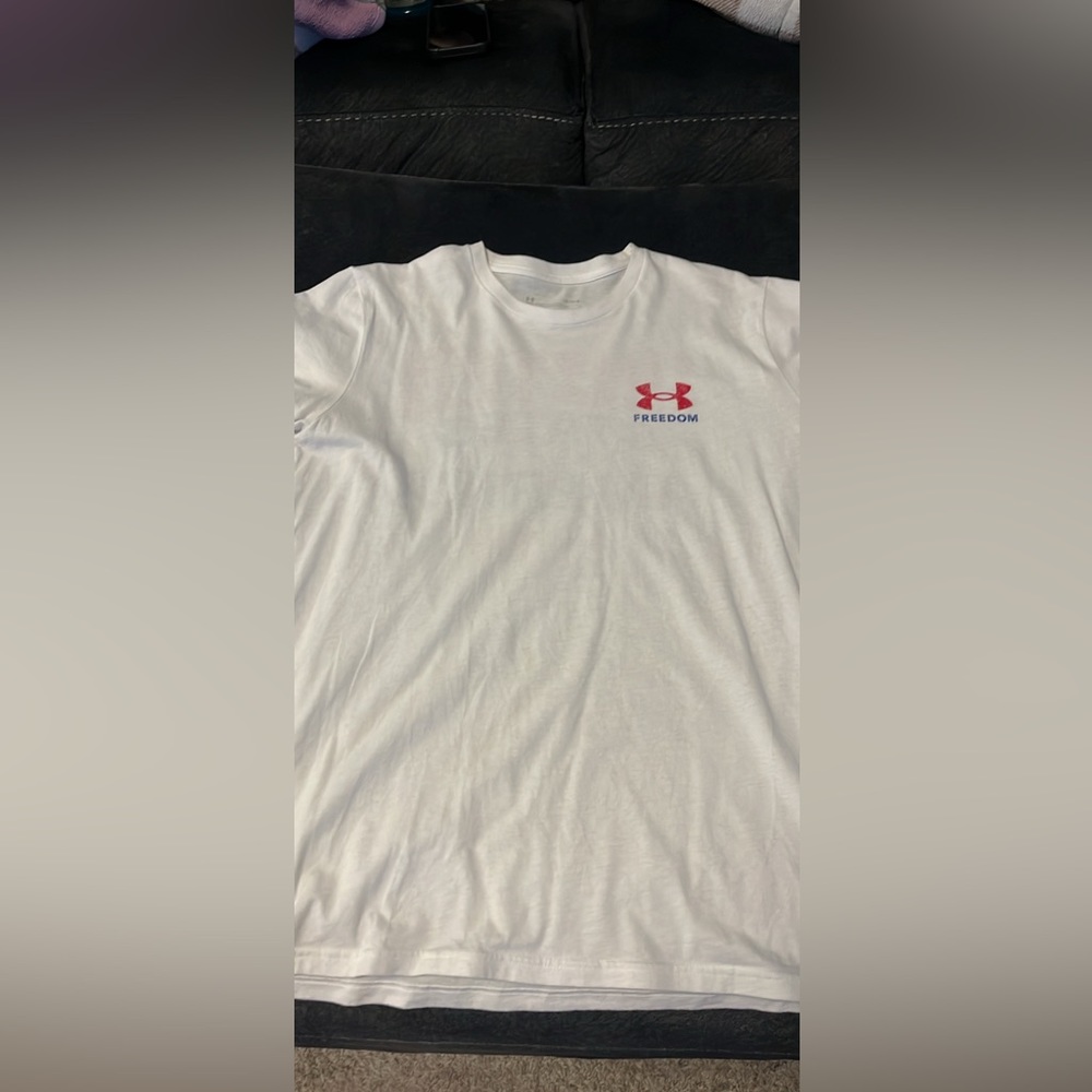 Under armour freedom t shirt men’s large